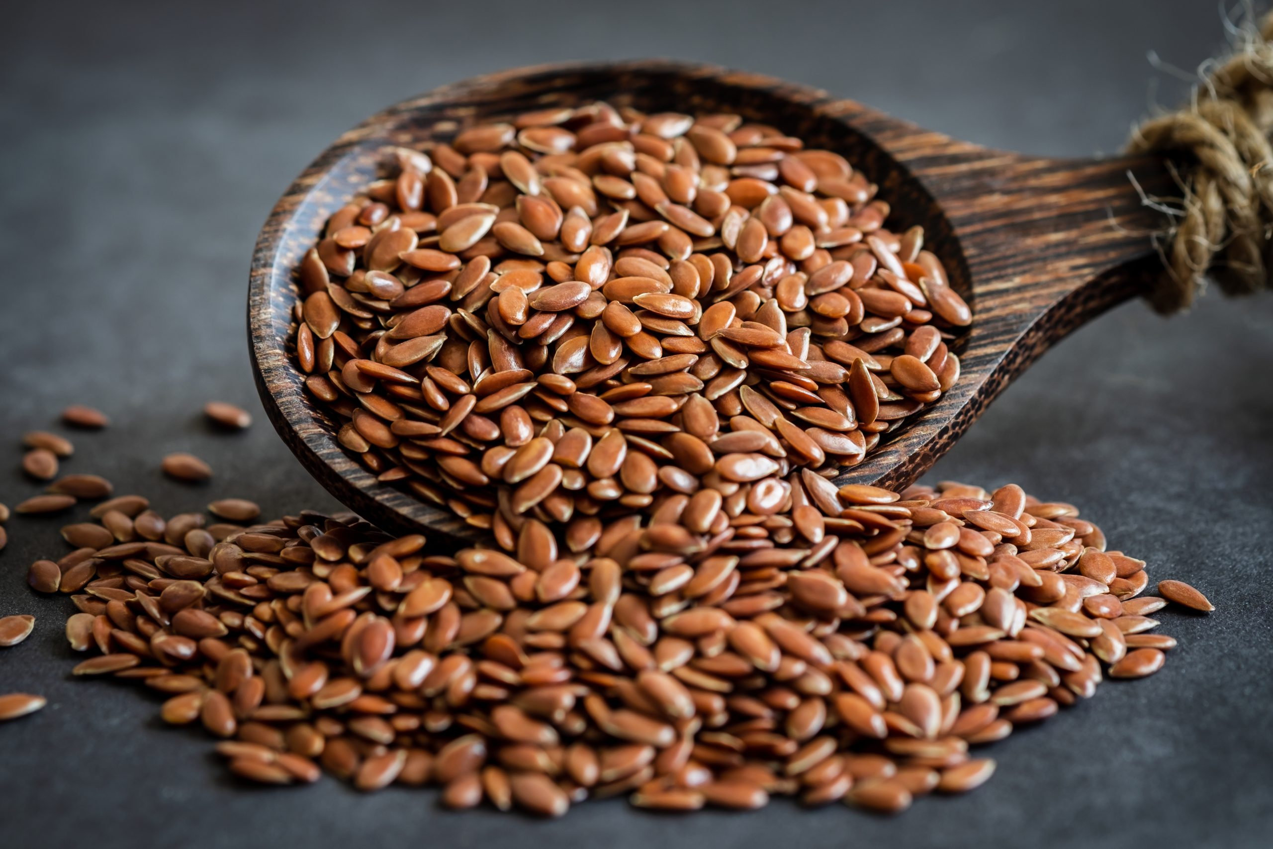 Flax,Seeds,On,Wooden,Spoon Flax,Seeds,On,Wooden,Spoon